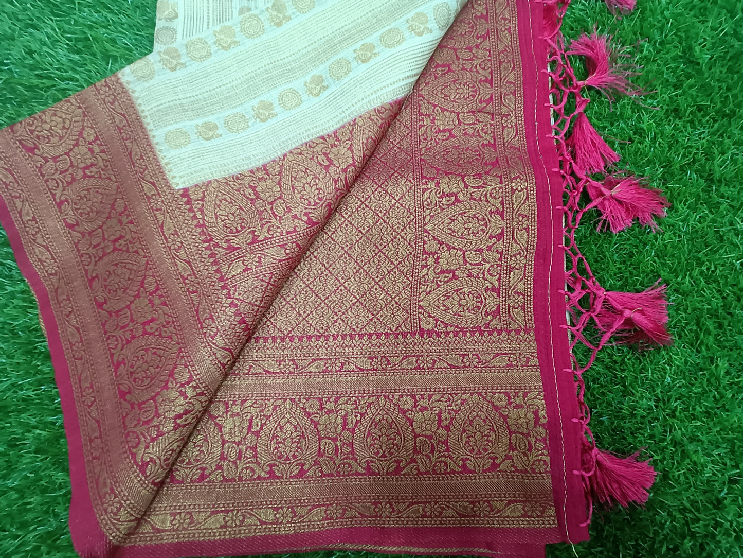 White and Pink Peacock Design Cotton Silk Saree