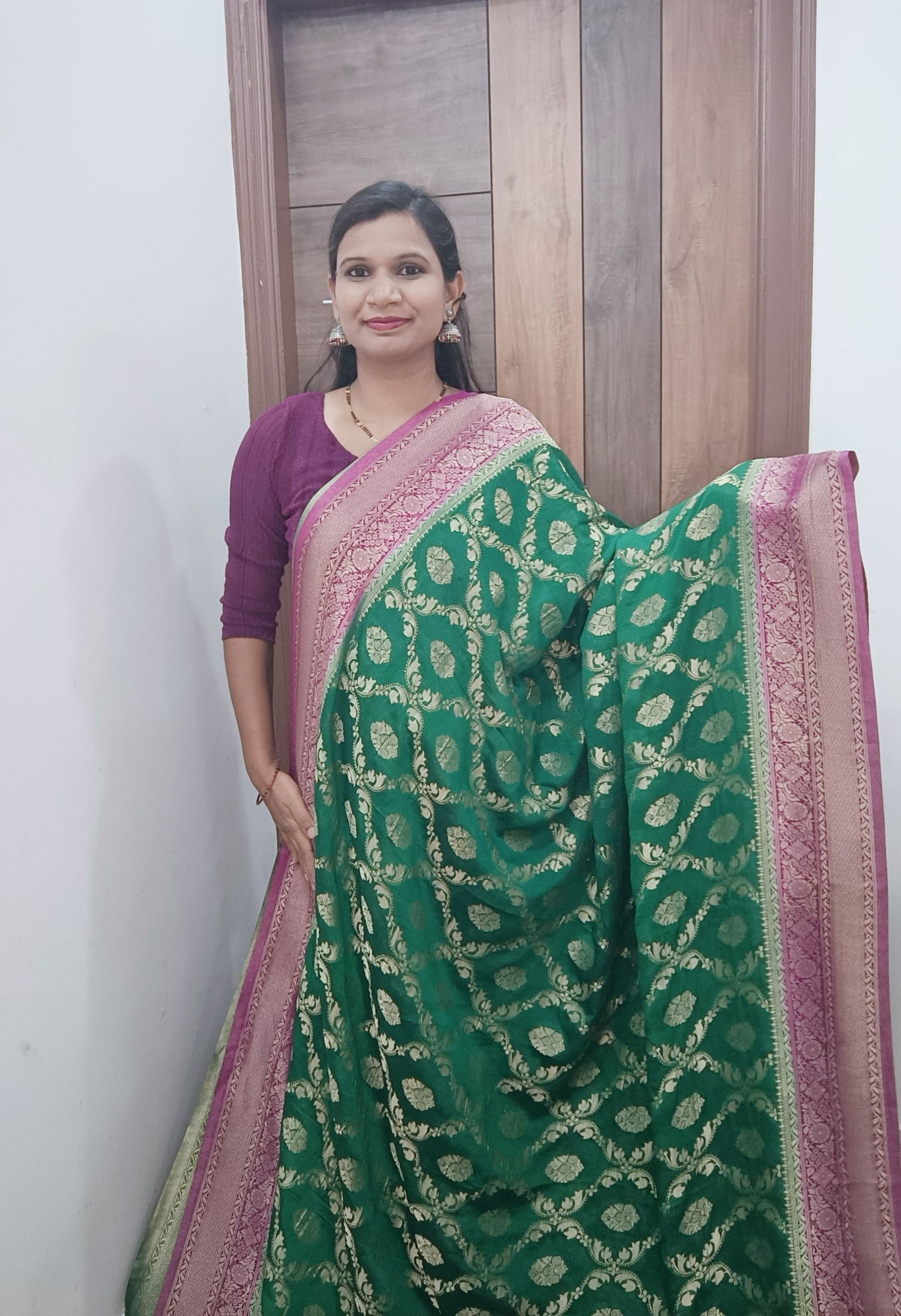 Green n Pink Jaal Pure Crape Banarasi saree