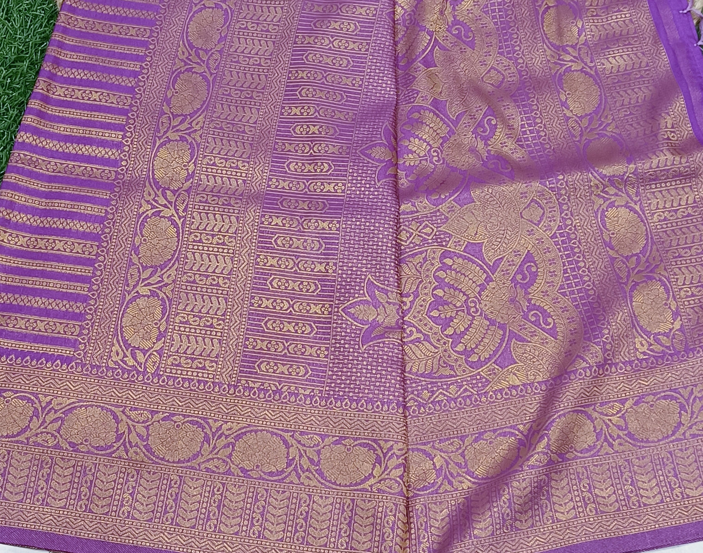 Lavender Lehariya Soft Banarasi Silk Saree