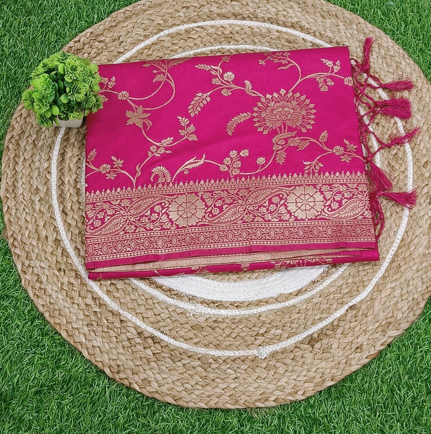 Pink Jaal Kathan Banarasi saree