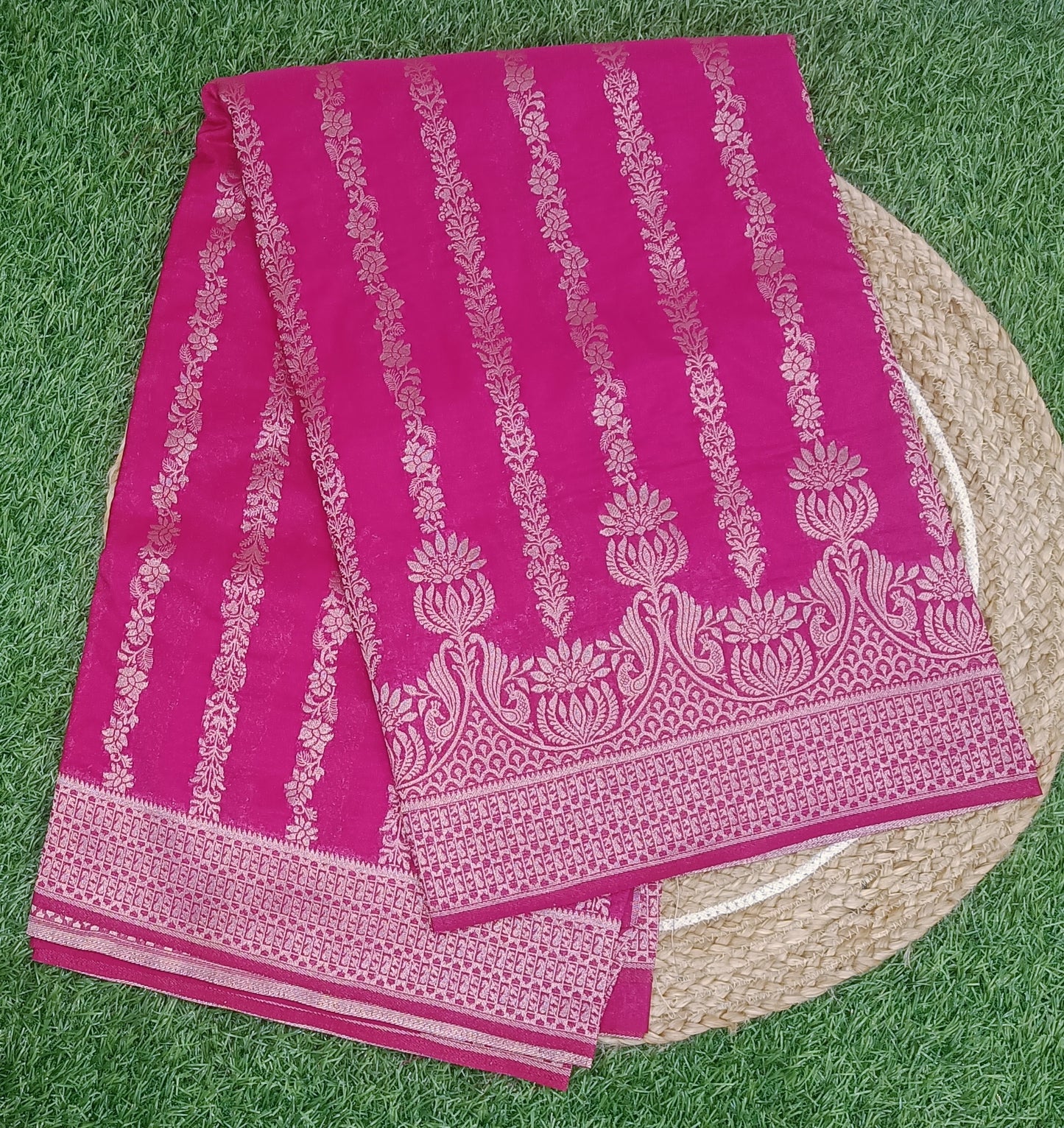 Pink Peacock Scallop Banarasi Silk Saree